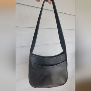 Coach Vintage Black Ergo Compartment Bag (no. 9047)